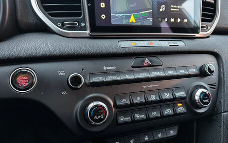 KIA Sportage IV рестайлинг, 2018 год, 2 049 000 рублей, 10 фотография