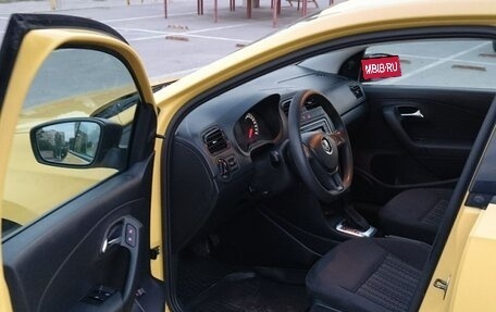 Volkswagen Polo VI (EU Market), 2018 год, 675 000 рублей, 8 фотография