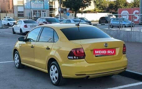Volkswagen Polo VI (EU Market), 2018 год, 675 000 рублей, 2 фотография