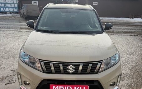 Suzuki Vitara II рестайлинг, 2021 год, 2 400 000 рублей, 2 фотография