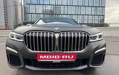 BMW 7 серия, 2019 год, 10 200 000 рублей, 2 фотография