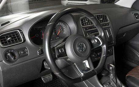 Volkswagen Polo VI (EU Market), 2018 год, 1 290 000 рублей, 5 фотография