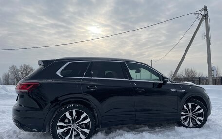 Volkswagen Touareg III, 2019 год, 4 850 000 рублей, 6 фотография