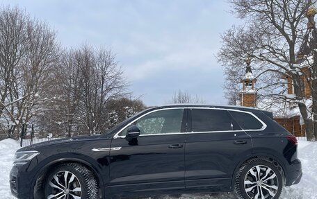 Volkswagen Touareg III, 2019 год, 4 850 000 рублей, 4 фотография