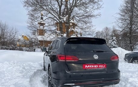 Volkswagen Touareg III, 2019 год, 4 850 000 рублей, 9 фотография