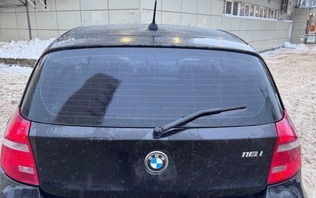 BMW 1 серия, 2011 год, 730 000 рублей, 3 фотография