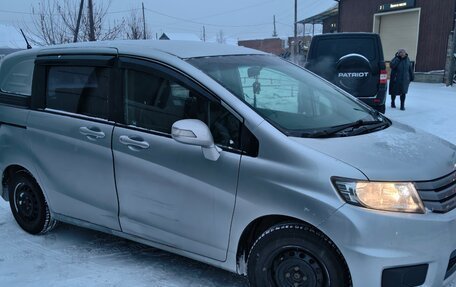 Honda Freed I, 2013 год, 1 100 000 рублей, 3 фотография