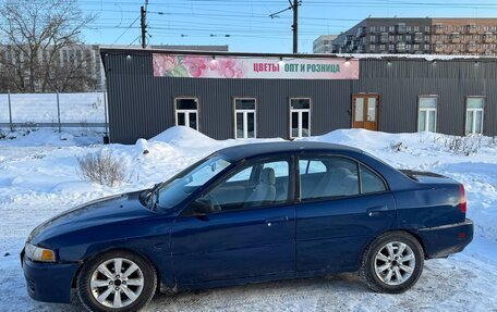 Mitsubishi Mirage VI рестайлинг, 2001 год, 105 000 рублей, 3 фотография