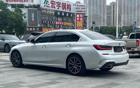 BMW 3 серия, 2021 год, 2 690 000 рублей, 7 фотография