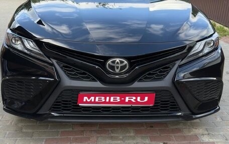 Toyota Camry, 2021 год, 3 100 000 рублей, 1 фотография