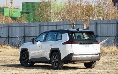 Toyota RAV4, 2026 год, 4 300 009 рублей, 6 фотография