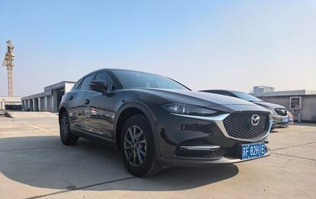 Mazda CX-4, 2021 год, 1 990 000 рублей, 2 фотография
