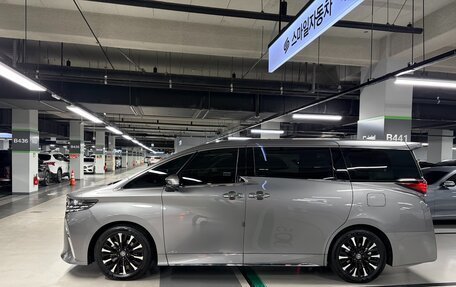 Toyota Alphard, 2025 год, 10 777 123 рублей, 4 фотография