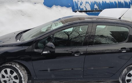 Peugeot 308 II, 2012 год, 560 000 рублей, 2 фотография