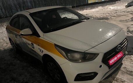 Hyundai Solaris II рестайлинг, 2017 год, 570 000 рублей, 4 фотография