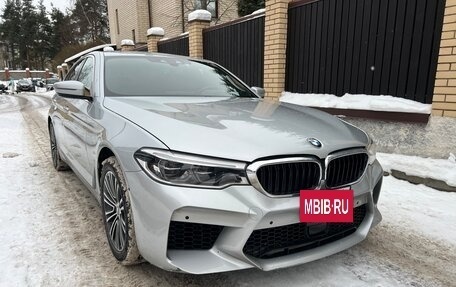 BMW 5 серия, 2019 год, 2 490 000 рублей, 3 фотография