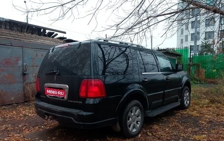 Lincoln Navigator, 2003 год, 900 000 рублей, 3 фотография