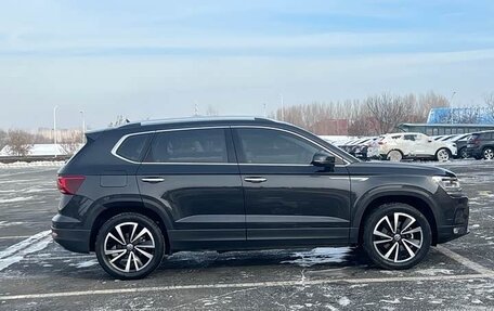 Volkswagen Tharu, 2022 год, 1 850 000 рублей, 4 фотография