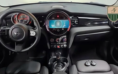 MINI Hatch, 2021 год, 1 750 000 рублей, 2 фотография