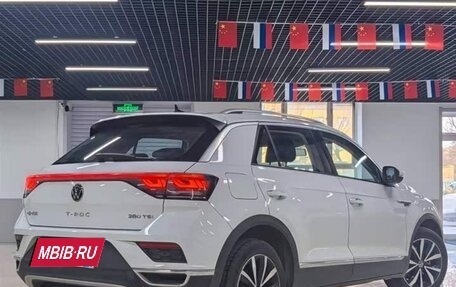 Volkswagen T-Roc I, 2022 год, 1 670 000 рублей, 4 фотография