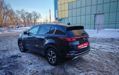 KIA Sportage IV рестайлинг, 2020 год, 2 200 000 рублей, 4 фотография
