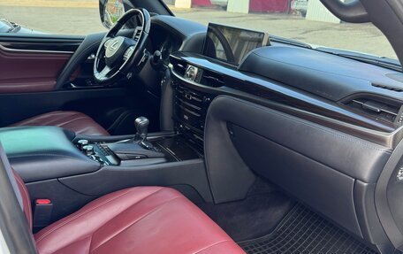 Lexus LX III, 2017 год, 8 200 000 рублей, 4 фотография