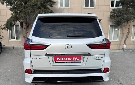 Lexus LX III, 2017 год, 8 200 000 рублей, 3 фотография