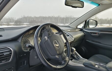 Lexus NX I, 2016 год, 2 900 000 рублей, 10 фотография