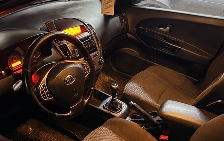 KIA cee'd I рестайлинг, 2009 год, 620 000 рублей, 11 фотография