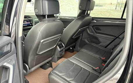 Volkswagen Tiguan II, 2019 год, 3 050 000 рублей, 11 фотография