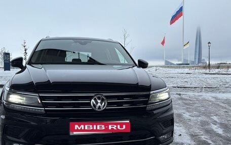 Volkswagen Tiguan II, 2019 год, 3 050 000 рублей, 5 фотография