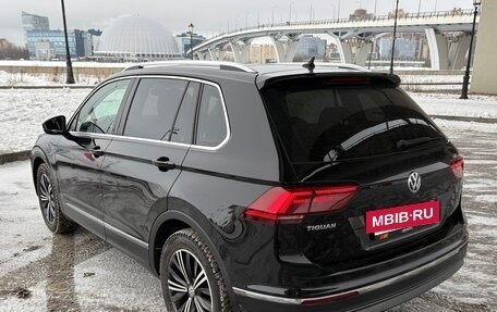 Volkswagen Tiguan II, 2019 год, 3 050 000 рублей, 4 фотография