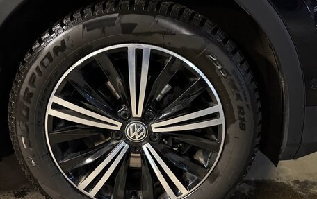 Volkswagen Tiguan II, 2019 год, 3 050 000 рублей, 23 фотография