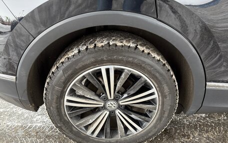 Volkswagen Tiguan II, 2019 год, 3 050 000 рублей, 21 фотография