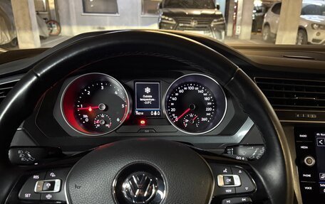 Volkswagen Tiguan II, 2019 год, 3 050 000 рублей, 26 фотография