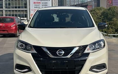 Nissan Tiida, 2022 год, 1 200 000 рублей, 2 фотография