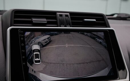 Toyota Land Cruiser Prado 150 рестайлинг 2, 2018 год, 4 190 000 рублей, 15 фотография