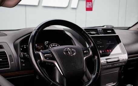 Toyota Land Cruiser Prado 150 рестайлинг 2, 2018 год, 4 190 000 рублей, 13 фотография