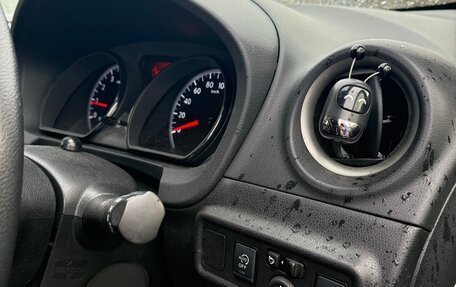 Nissan Note II рестайлинг, 2020 год, 1 400 000 рублей, 3 фотография