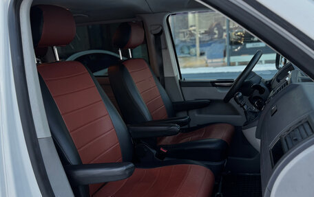 Volkswagen Caravelle T5, 2013 год, 1 520 000 рублей, 14 фотография