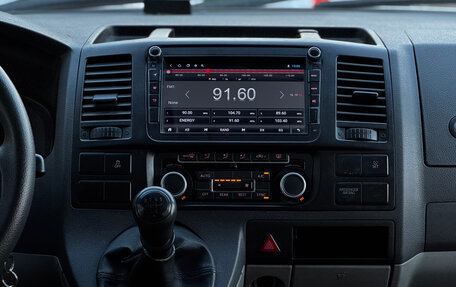 Volkswagen Caravelle T5, 2013 год, 1 520 000 рублей, 21 фотография