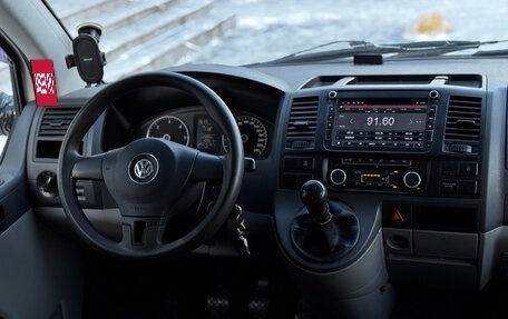 Volkswagen Caravelle T5, 2013 год, 1 520 000 рублей, 18 фотография