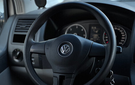 Volkswagen Caravelle T5, 2013 год, 1 520 000 рублей, 28 фотография