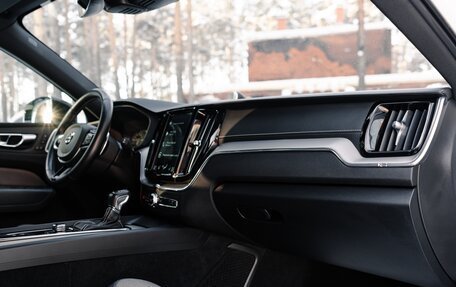 Volvo XC60 II, 2020 год, 4 700 000 рублей, 6 фотография