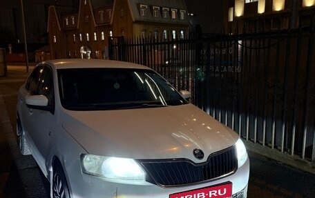 Skoda Rapid I, 2014 год, 700 000 рублей, 3 фотография