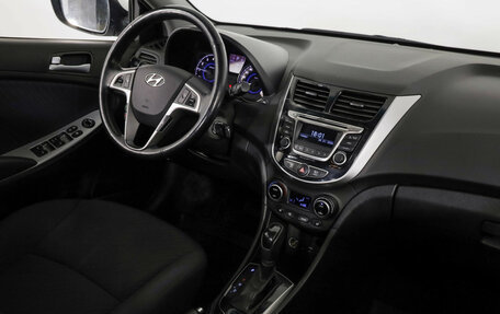 Hyundai Solaris II рестайлинг, 2015 год, 949 000 рублей, 10 фотография