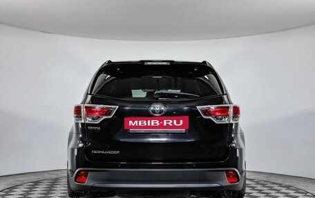 Toyota Highlander III, 2014 год, 2 599 000 рублей, 6 фотография