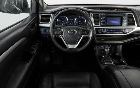 Toyota Highlander III, 2014 год, 2 599 000 рублей, 11 фотография