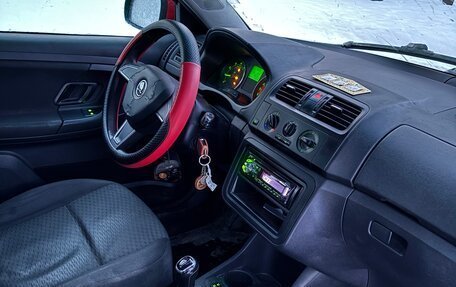 Skoda Fabia II, 2014 год, 265 000 рублей, 10 фотография