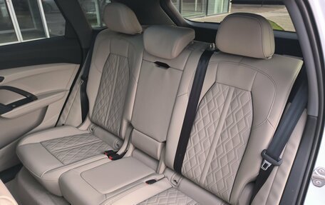 Audi Q5, 2025 год, 7 650 000 рублей, 40 фотография